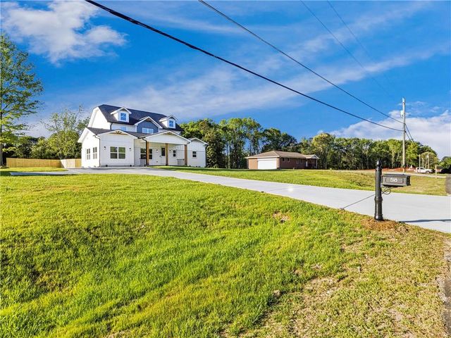 518 Hoke O'Kelly Mill Road SW, Loganville, GA 30052