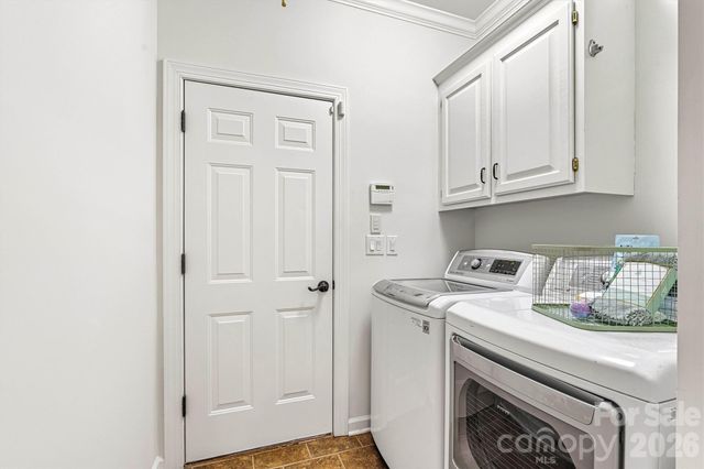 5028 Foxbriar Trail, Charlotte, NC 28269