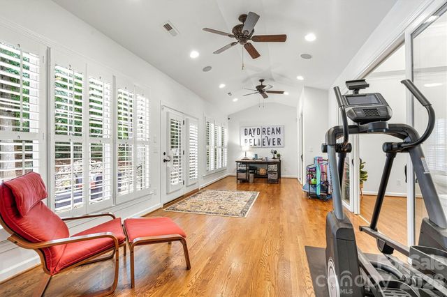 5028 Foxbriar Trail, Charlotte, NC 28269