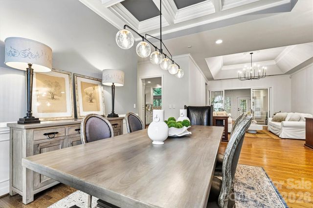 5028 Foxbriar Trail, Charlotte, NC 28269