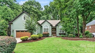 5028 Foxbriar Trail, Charlotte, NC 28269