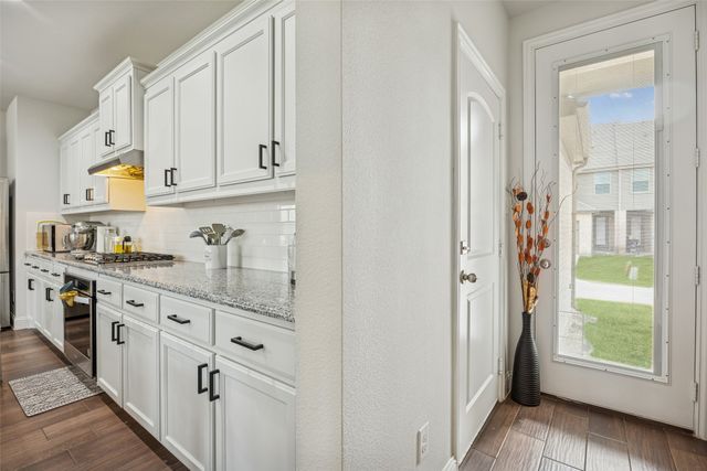 6832 Henry Drive, North Richland Hills, TX 76180