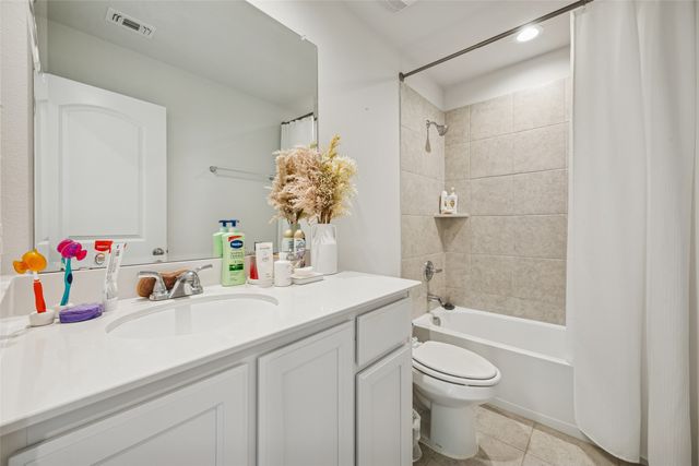 6832 Henry Drive, North Richland Hills, TX 76180