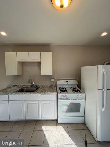 18 WILEY AVE, Trenton, NJ 08638