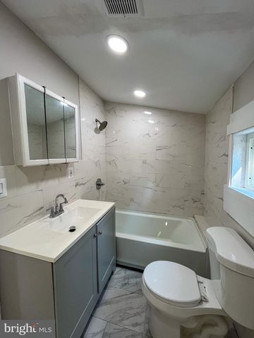 18 WILEY AVE, Trenton, NJ 08638