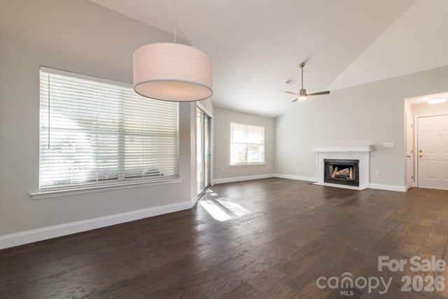 5001 Sharon Road C, Charlotte, NC 28210