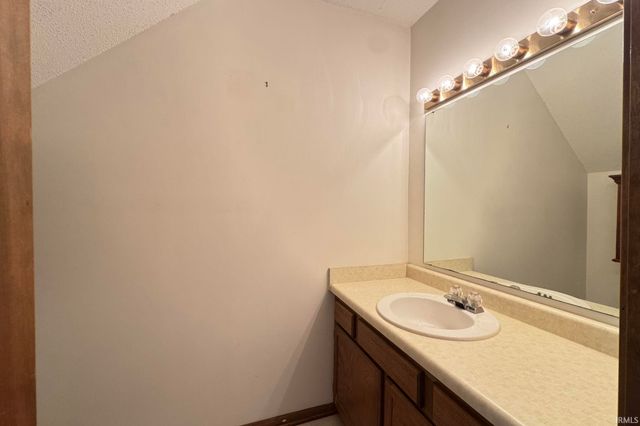 6318 Langwood Boulevard, Fort Wayne, IN 46835