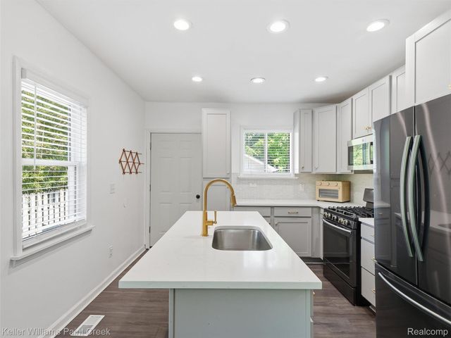 1401 Midland Boulevard, Royal Oak, MI 48073