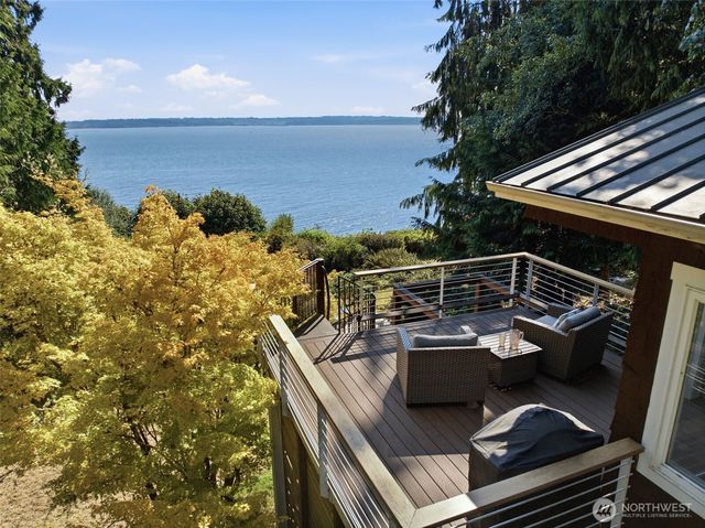 610 Tala Shore Drive, Port Ludlow, WA 98365