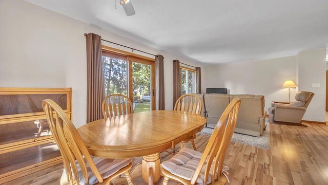 1160 W 19th AVENUE, Oshkosh, WI 54902