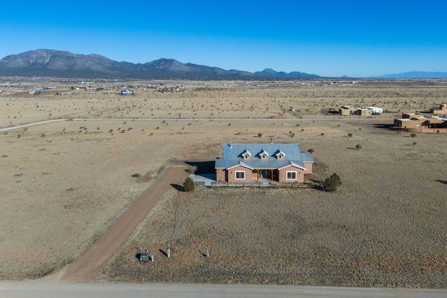 57 High Meadow Loop, Edgewood, NM 87015