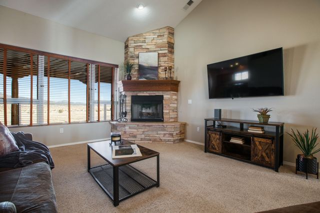 57 High Meadow Loop, Edgewood, NM 87015