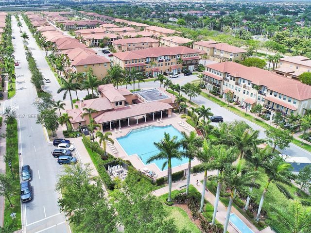 1101 SW 147th Terrace 1101, Pembroke Pines, FL 33027