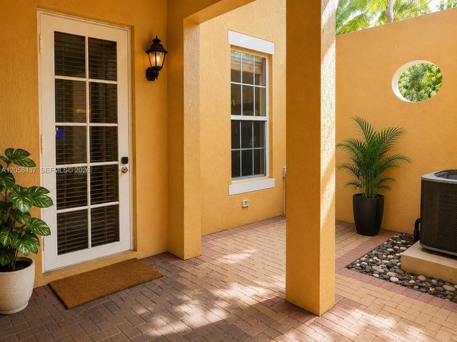 1101 SW 147th Terrace 1101, Pembroke Pines, FL 33027