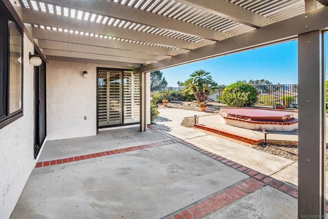 18228 Corte De Casares, San Diego, CA 92128