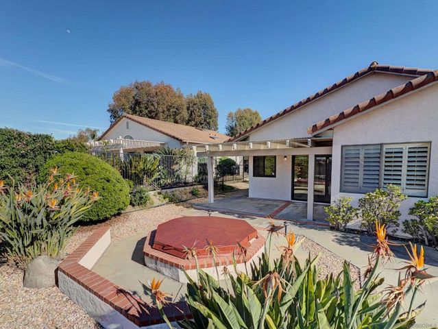 18228 Corte De Casares, San Diego, CA 92128