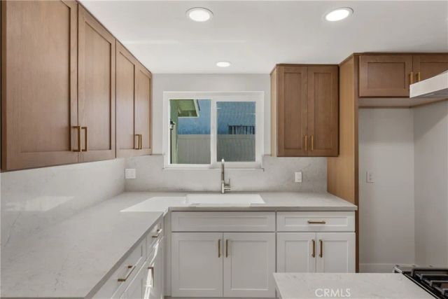 816 E Pioneer Ave, Redlands, CA 92374