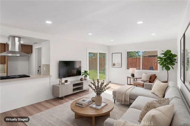 816 E Pioneer Ave, Redlands, CA 92374