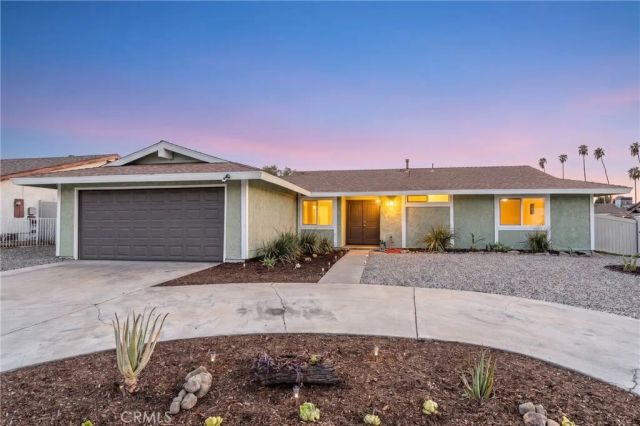 816 E Pioneer Ave, Redlands, CA 92374