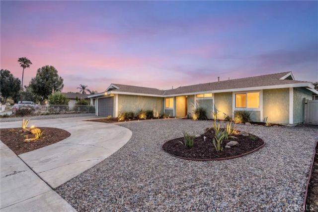 816 E Pioneer Ave, Redlands, CA 92374