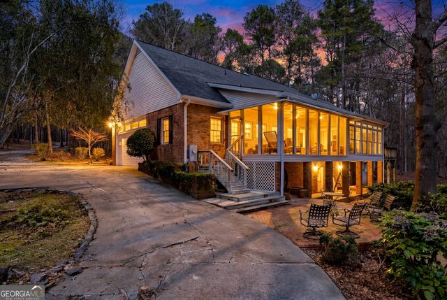 260 Brushy Creek Circle, Jackson, GA 30233