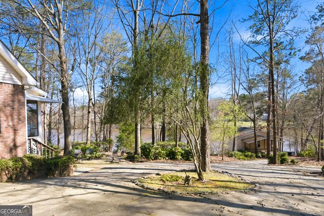 260 Brushy Creek Circle, Jackson, GA 30233