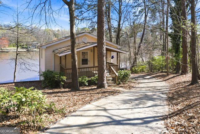 260 Brushy Creek Circle, Jackson, GA 30233