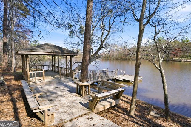 260 Brushy Creek Circle, Jackson, GA 30233