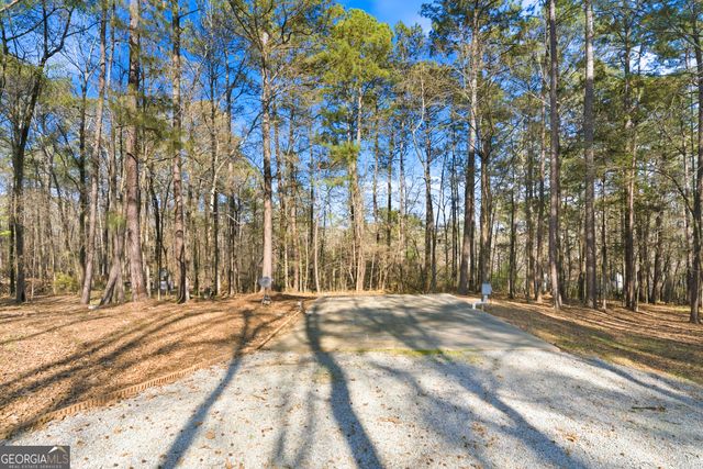 260 Brushy Creek Circle, Jackson, GA 30233