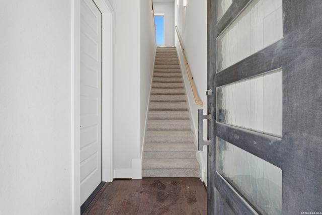 1817 N Saint Marys St Unit 301, San Antonio, TX 78212