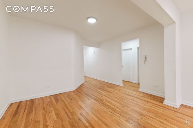 7910 34th Ave Apt 4U, New York City, NY 11372