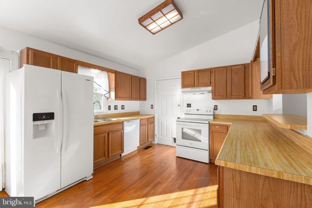 43 DALE DR, Colonial Beach, VA 22443