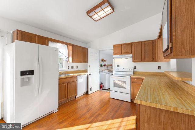 43 DALE DR, Colonial Beach, VA 22443