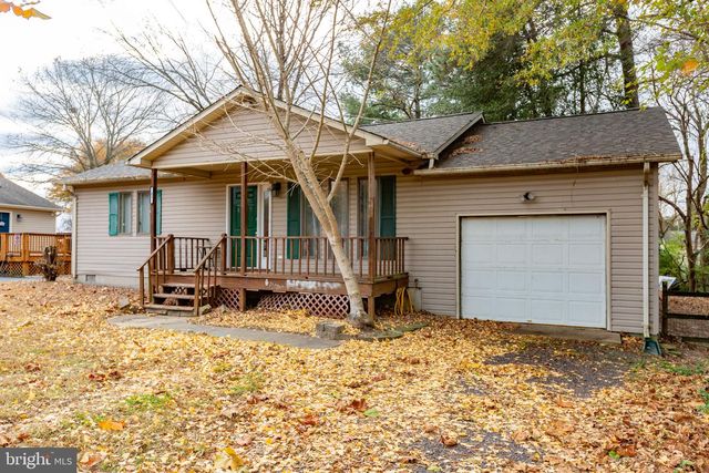 43 DALE DR, Colonial Beach, VA 22443