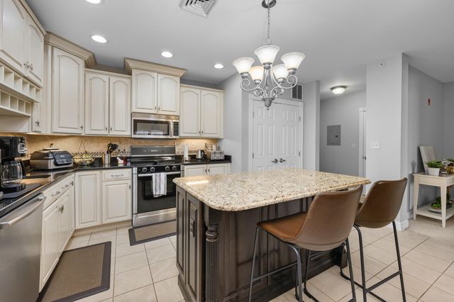 68 Center Street STE 13, Hyannis, MA 02601