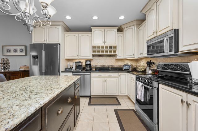 68 Center Street STE 13, Hyannis, MA 02601