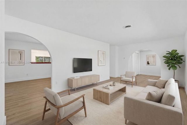 11190 SW 57th St, Miami, FL 33173