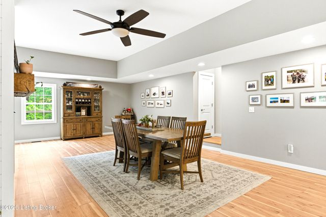 343 Pipeline Rd, Elizabethtown, KY 42701