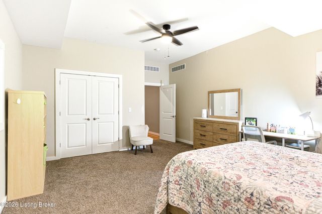 343 Pipeline Rd, Elizabethtown, KY 42701