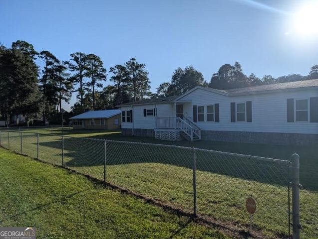 642 Crooked River Drive, Woodbine, GA 31569