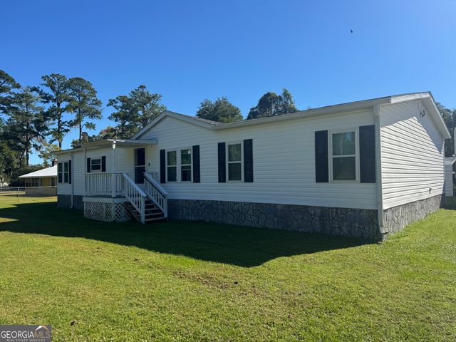 642 Crooked River Drive, Woodbine, GA 31569