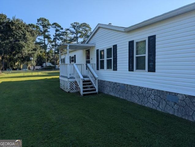 642 Crooked River Drive, Woodbine, GA 31569