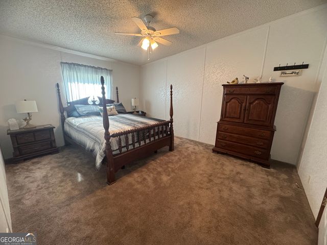 642 Crooked River Drive, Woodbine, GA 31569