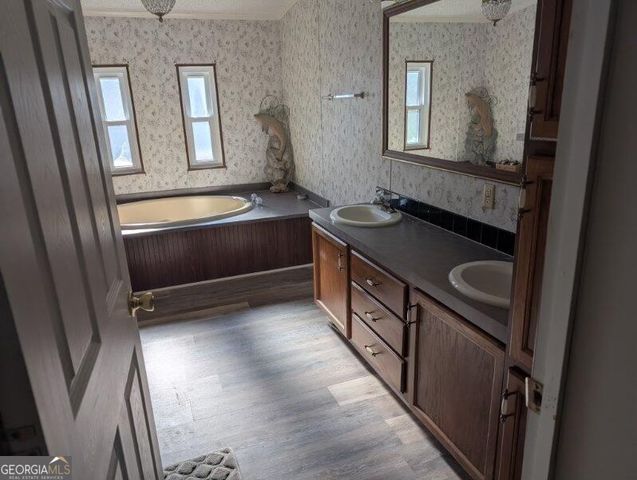 642 Crooked River Drive, Woodbine, GA 31569