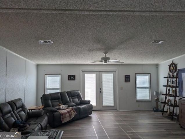 642 Crooked River Drive, Woodbine, GA 31569