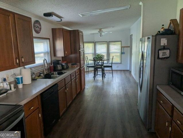 642 Crooked River Drive, Woodbine, GA 31569