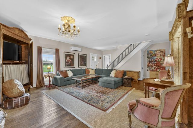 4094 WHITING RD, Marshall, VA 20115