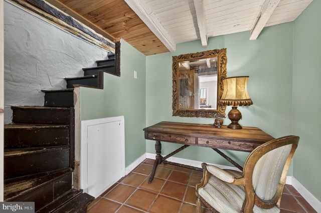 4094 WHITING RD, Marshall, VA 20115