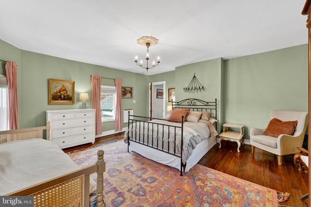 4094 WHITING RD, Marshall, VA 20115