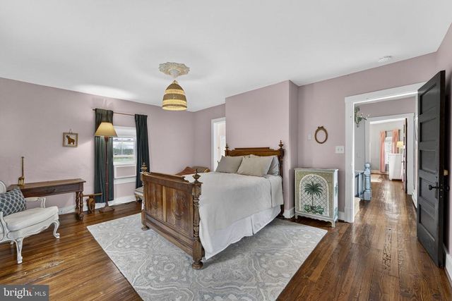 4094 WHITING RD, Marshall, VA 20115